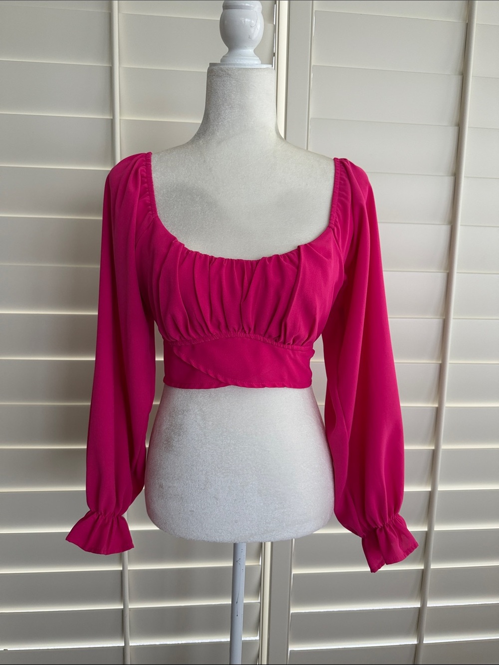 Women's Fuchsia Long-Sleeve Cropped Peasant Top S